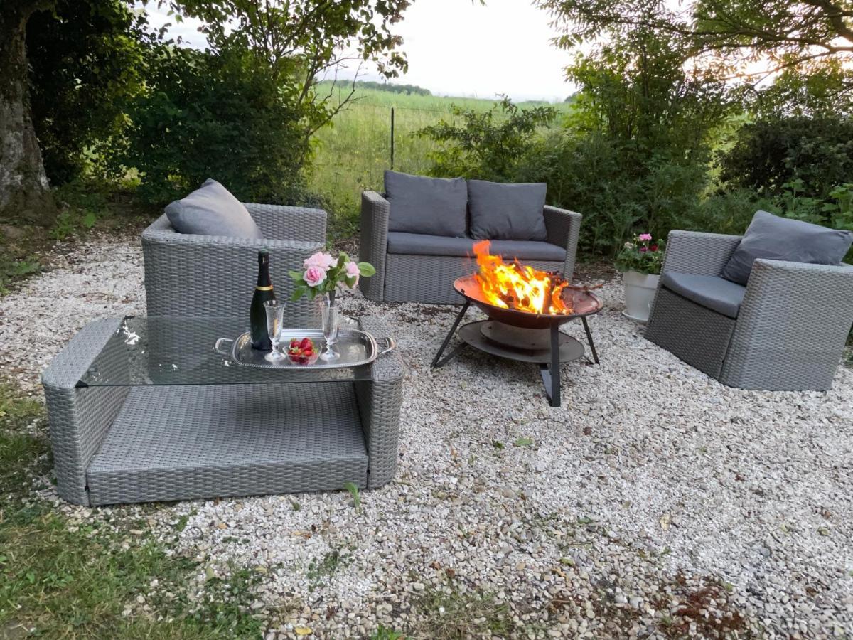 Les Rougemonts Coton Apartamento Champguyon Exterior foto